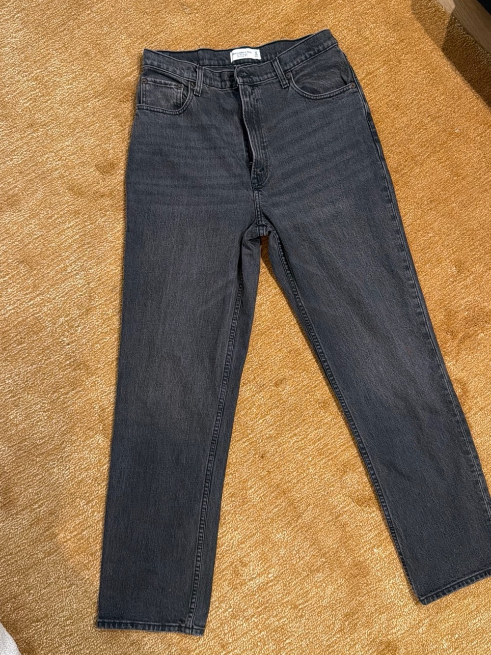 Ultra high rise 90s dark gray jeans